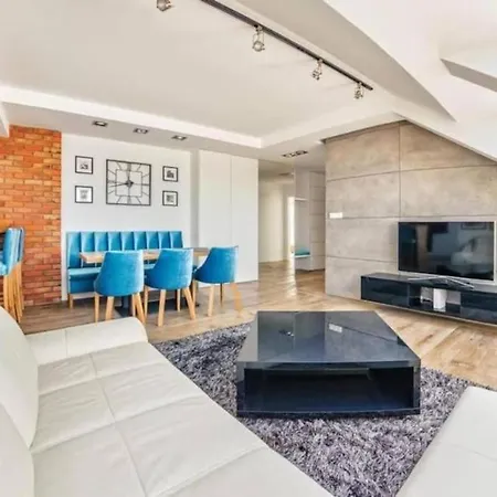 Close-golden - Cozy And Bright - Great Location &swietej Barbary Apartment